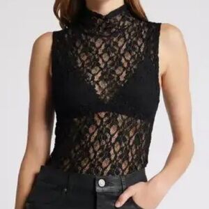 NEW FRAME Mock Neck Sleeveless Lace Top